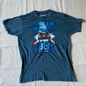 Back to the future blue car t shirt Medium